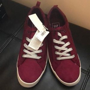 Gap sneakers